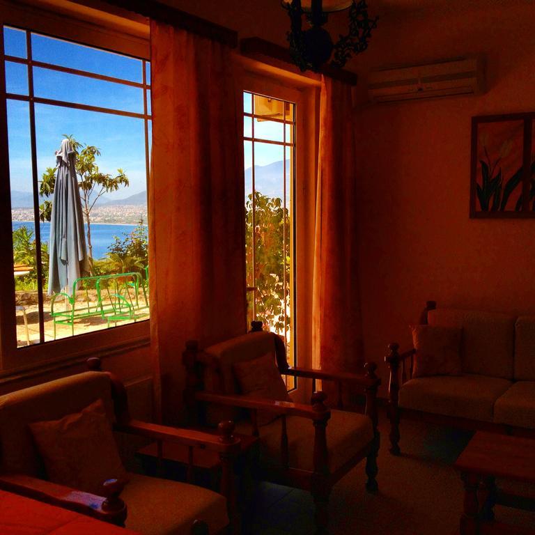 Verga Apartments & Suites Kalamata Ngoại thất bức ảnh